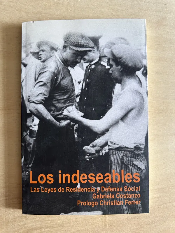 Los indeseables - Costanzo, Gabriela (2a2)