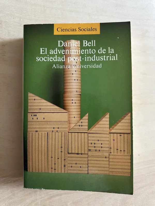Tapa de El advenimiento de la sociedad post-industrial - Bell (2a1)