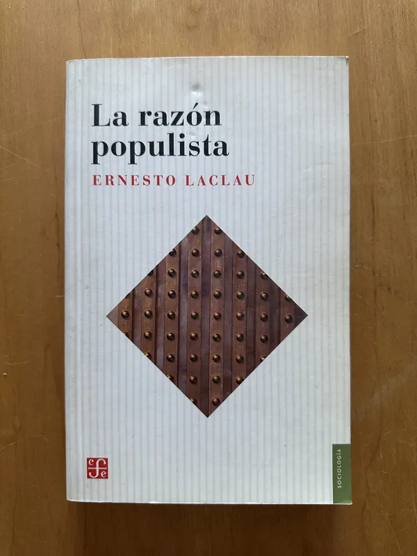 Tapa de La razon populista - Laclau, Ernesto (2f4)
