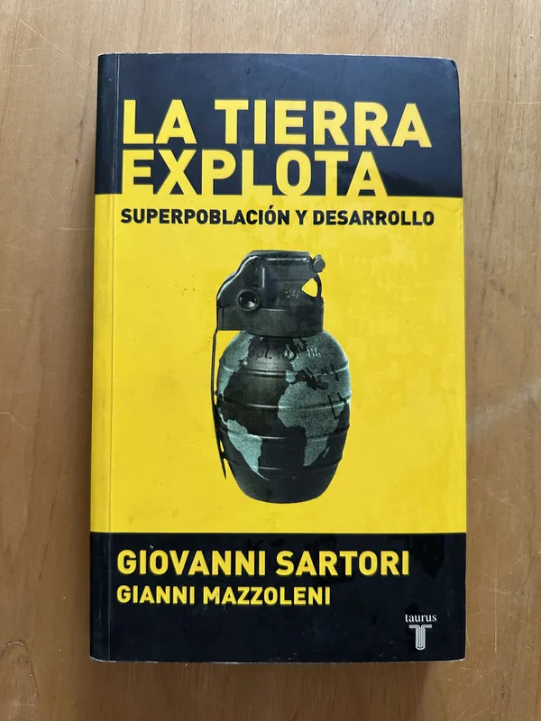 Tapa de LA tierra explota - Sartori; Mazzoleni (2f4)