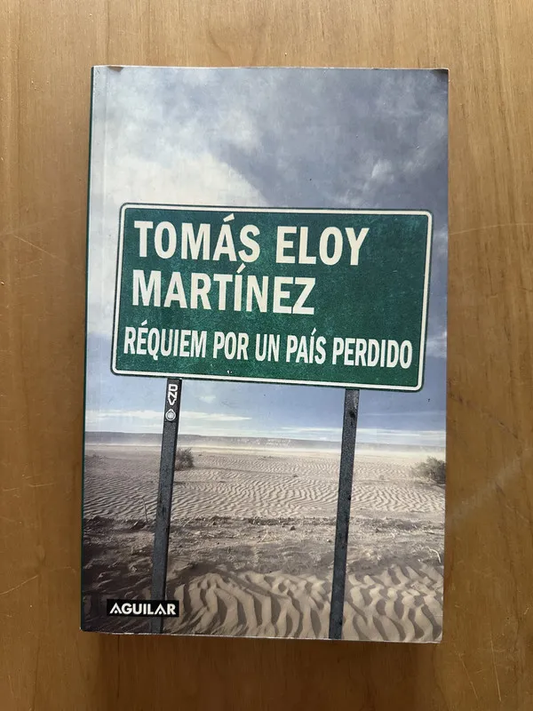 Requiem por un pais perdido - Eloy Martinez, Tomas (2f4)
