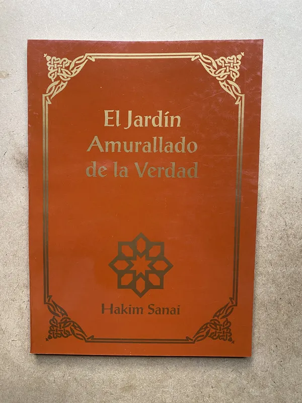 Tapa de El Jardin Amurallado de la Verdad - Hakim Sanai (casa)