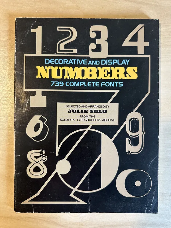 Decorative and display Numbers - Solo, Julie (2g6)
