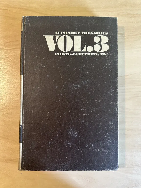 Alphabet Thesaurus Vol. 3 - Rondthaler, Edward (2g6)