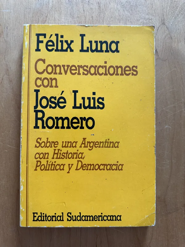 Tapa de Conversaciones con Jose Luis Romero - Luna Felix (2g3)