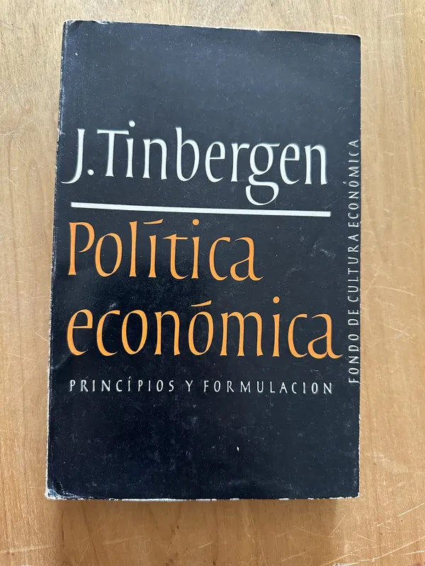 Politica economica - Tinbergen, J. (2L3)