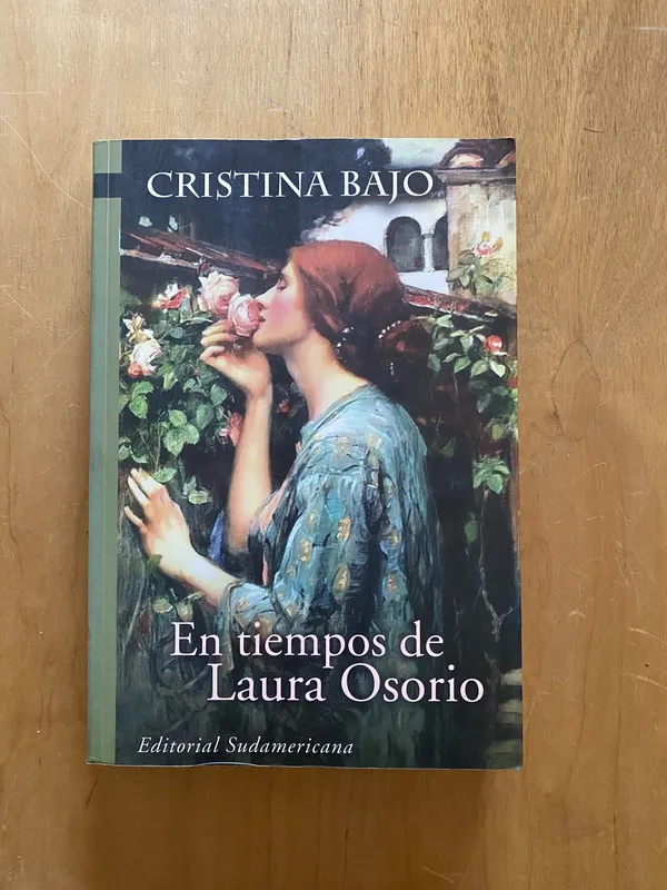 En tiempos de Laura Osorio - Bajo, Cristina (2k1)