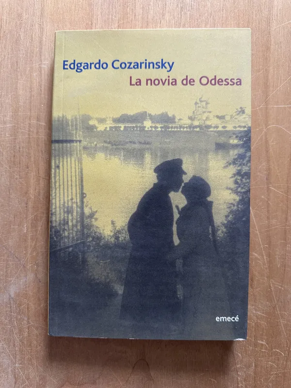 Tapa de La novia de Odessa - Cozarinsky, Edgardo (2p5)