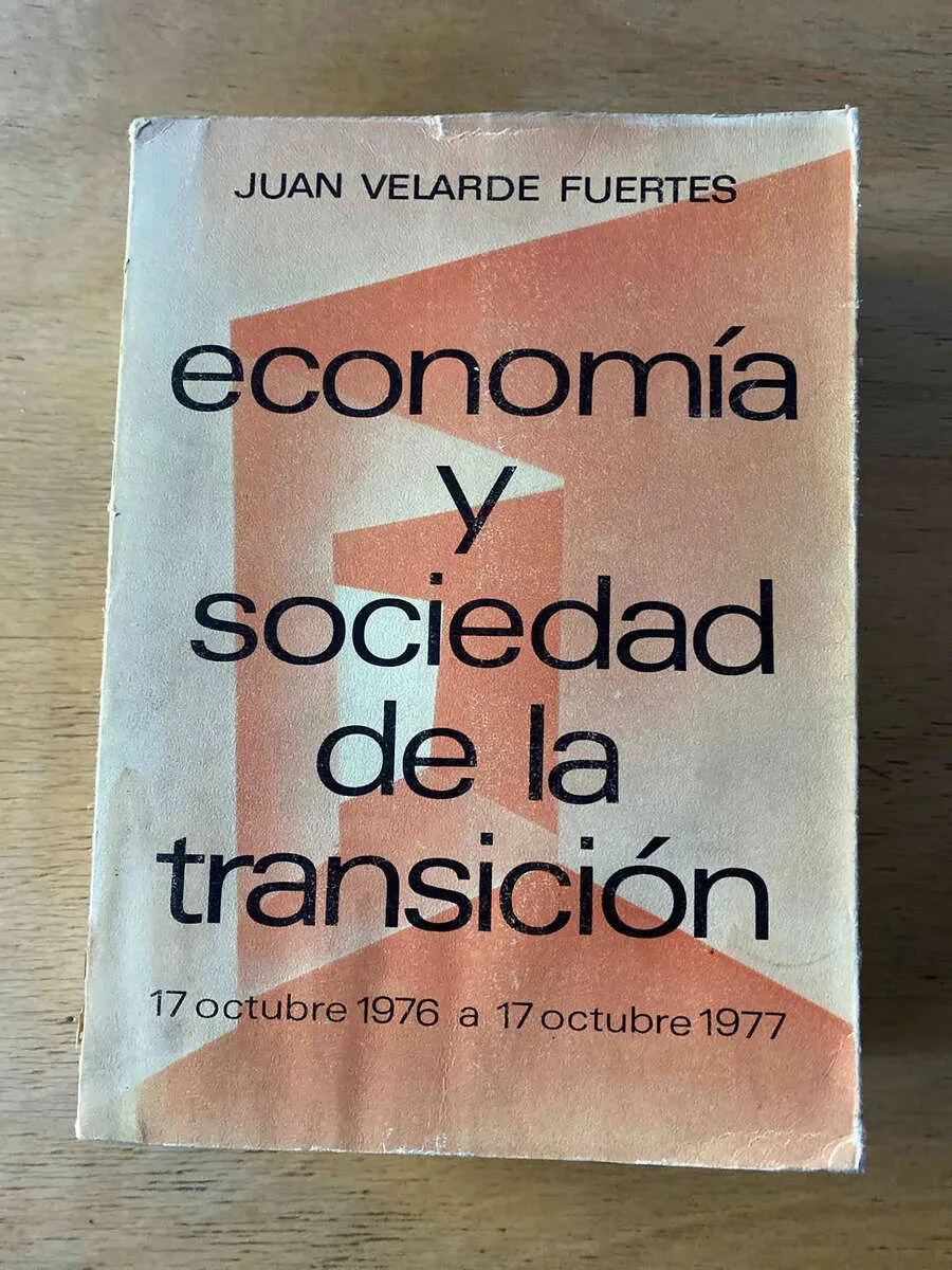 Economia Y Sociedad De La Transicion - Velarde Fuertes (B5)