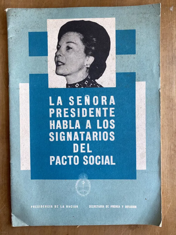 Tapa de La señora presidente habla a los - Martinez de Peron (ii4)
