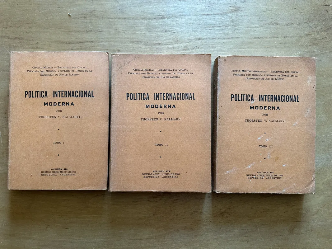 Politica Internacional moderna (3 tomos) - Kalijarvi (2t3)