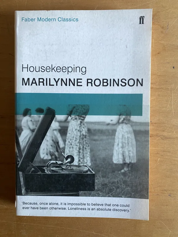 Housekeeping - Robinson, Marilynne (2v1)