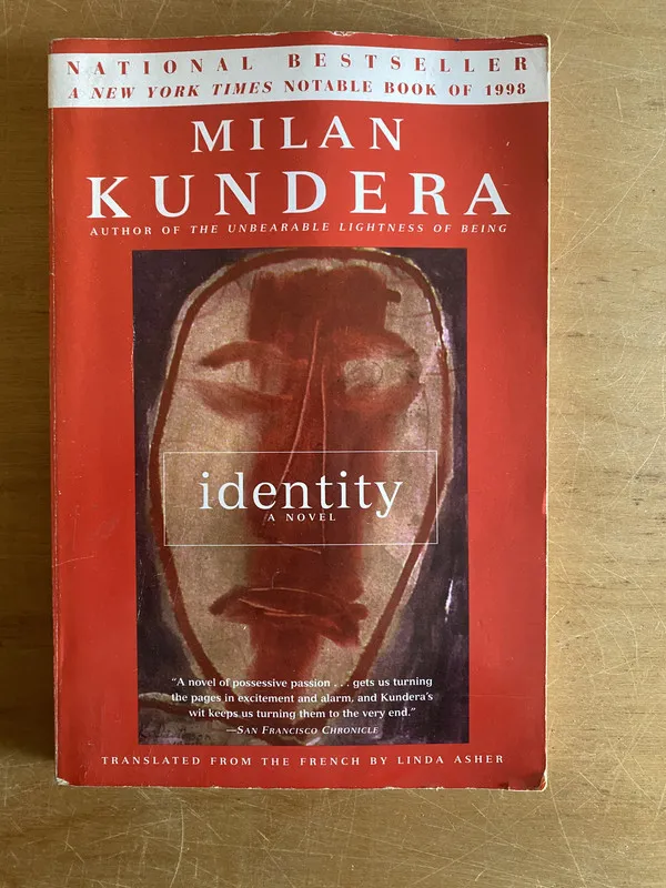 Identity - Kundera, Milan (2x9)