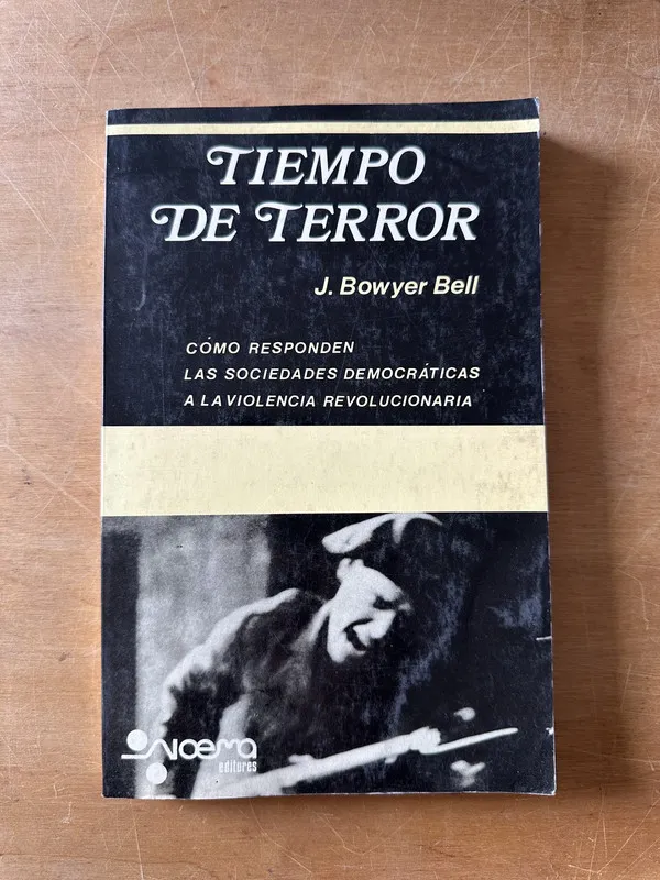 Tiempo de terror - Bell, Bowyer, J. (3c5)