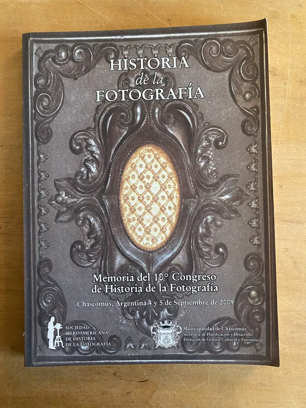 Tapa de Memoria del 10 congreso de historia de la fotografia (3e6)
