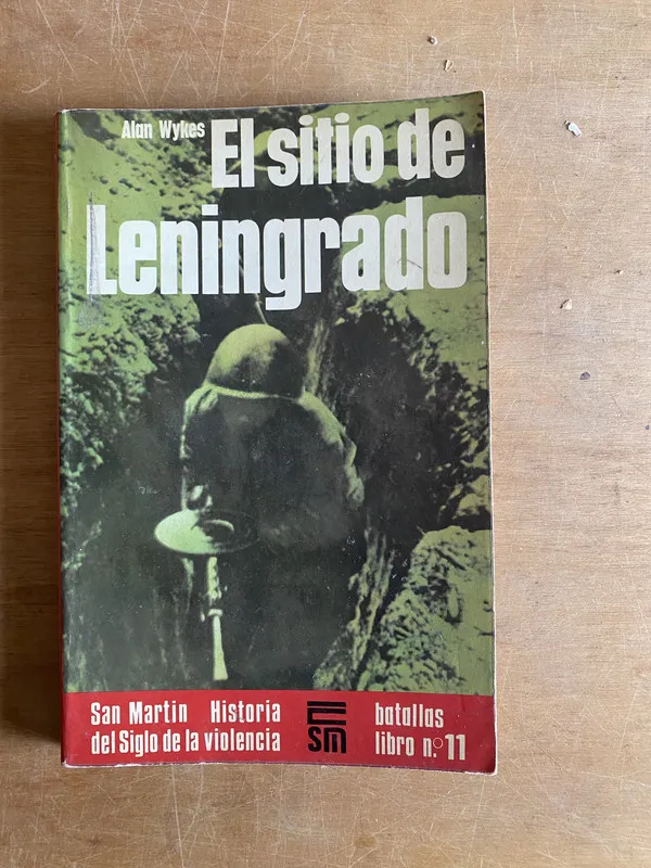 Tapa de El sitio de Leningrado - Wykes, Alan (3b7)