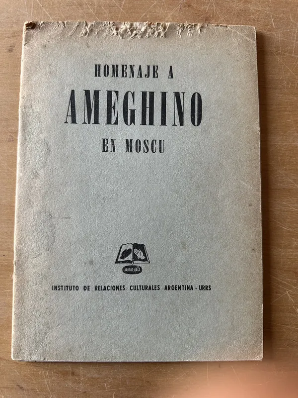 Tapa de Homenaje a Ameghino en Moscu - (2u4)