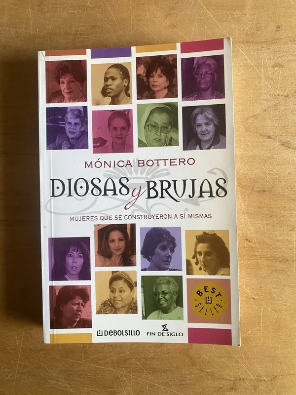 Tapa de Diosas y brujas - Bottero, Monica (3d1)