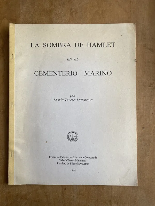 La sombra de Hamlet en el cementerio Marino- Maiorana (l8)