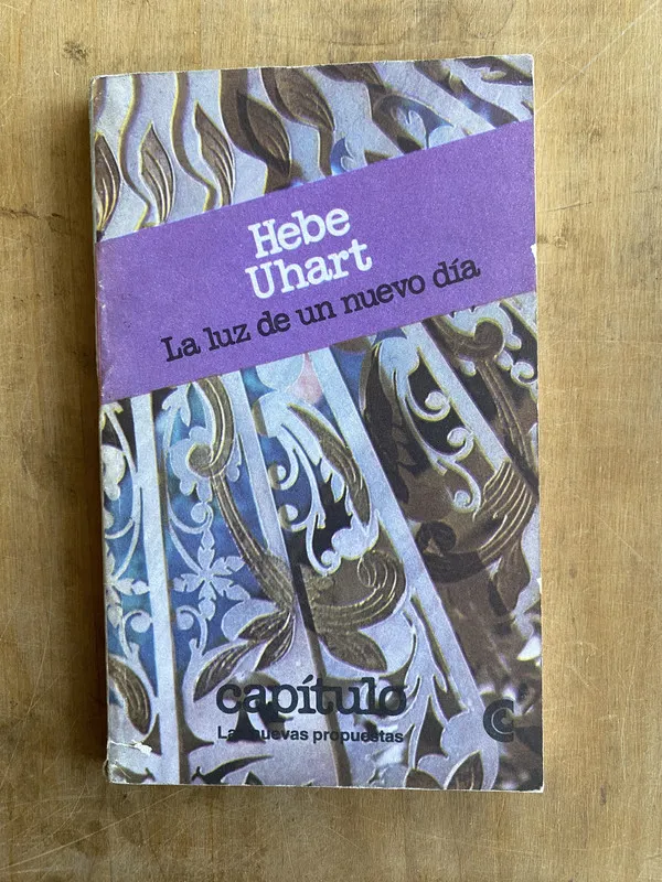 La luz de un nuevo dia - Uhart, Hebe (JJ2)