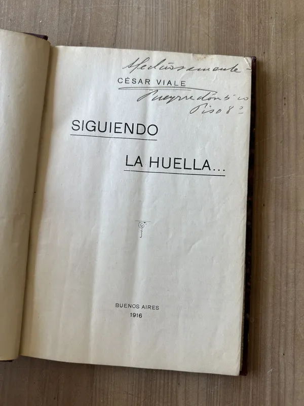 Siguiendo La Huella - Viale, Cesar (3j5)