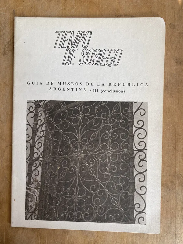 Tapa de Guia de museos de la Republica Argentina III (c5)