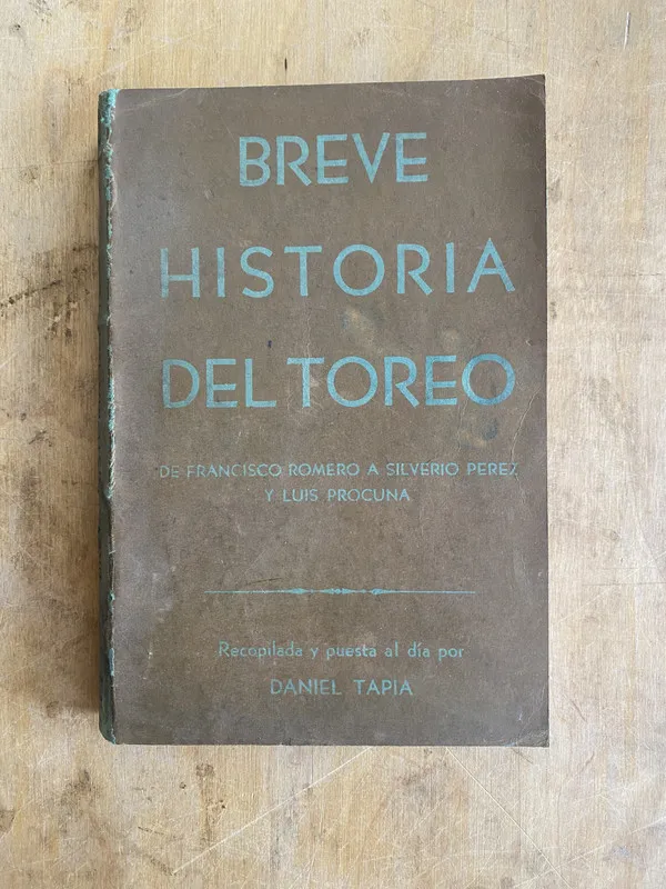 Tapa de Breve historia del toreo - Tapia, Daniel (cc6)