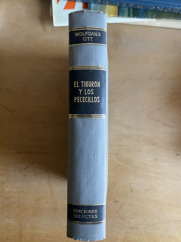 Tapa de El tiburon y los pececillos - Wolfgang, Ott (3k3)