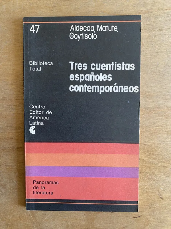 Tapa de Tres cuentistas Españoles contemporaneos - Aldecoa (2cf)