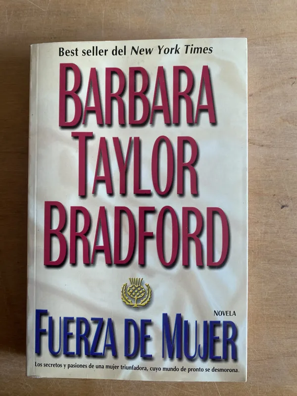 Tapa de Fuerza de mujer. Los secretos y pasiones de- Bradford (3n6)