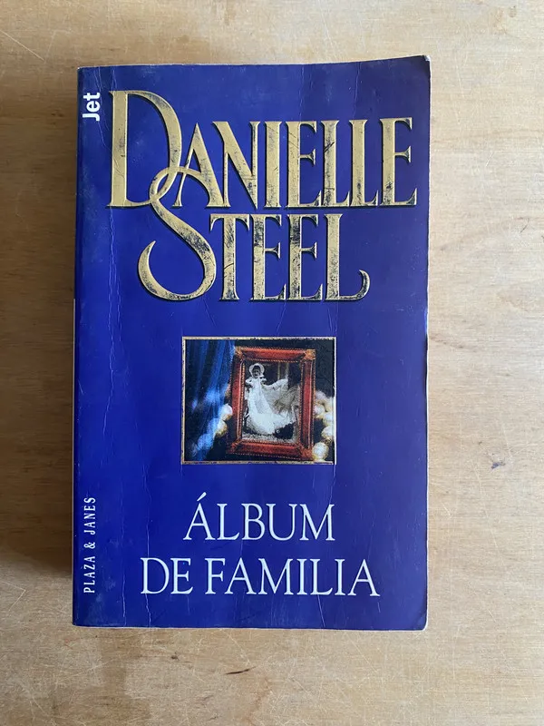 Tapa de album de familia - Steel, Danielle (3n6)
