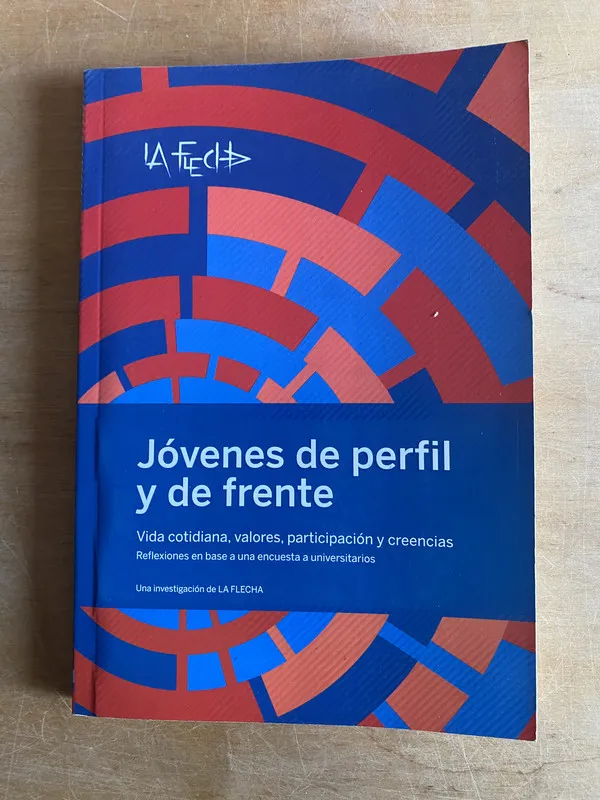 Tapa de Jovenes de perfil y de frente. Vida cotidiana, valores (3n7