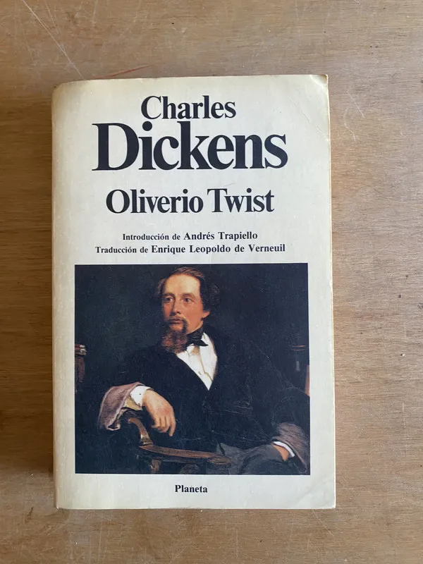 Oliverio Twist - Dickens, Charles (2v3)