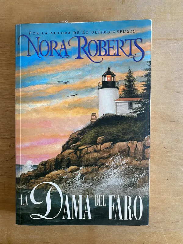 Tapa de La dama del faro - Roberts, Nora (2v4)