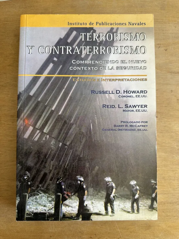 Tapa de Terrorismo y contraterrorismo - Howard; Sawyer(2u6)