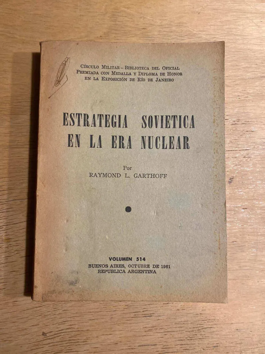 Estrategia Sovietica En La Era Nuclear - Garthoff (r2)