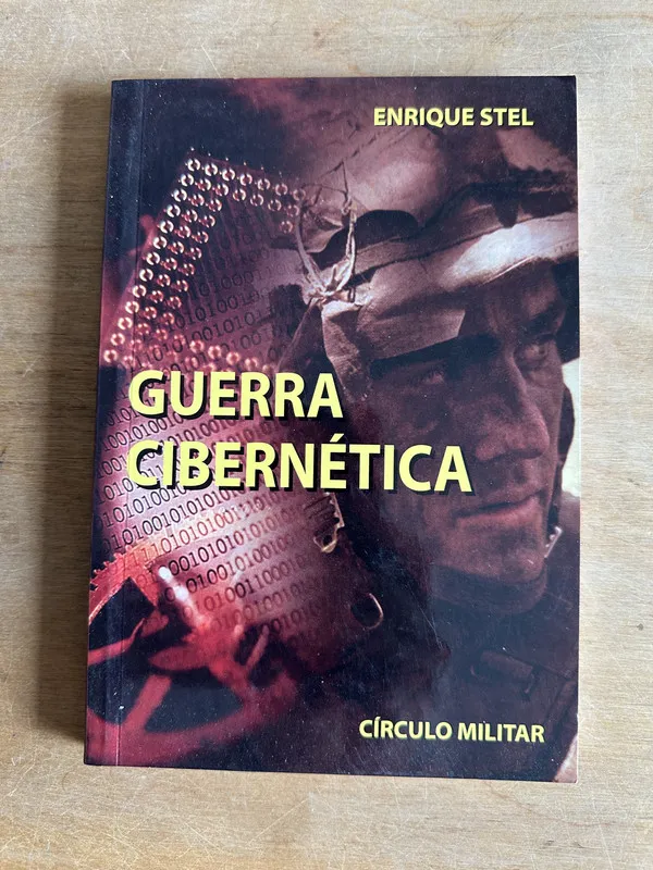 Tapa de Guerra cibernetica - Stel Enrique (2t5)