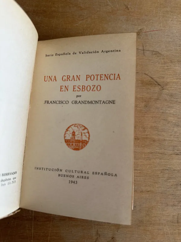 Tapa de Una gran potencia en esbozo - Grandmontagne Francisco (2t7)