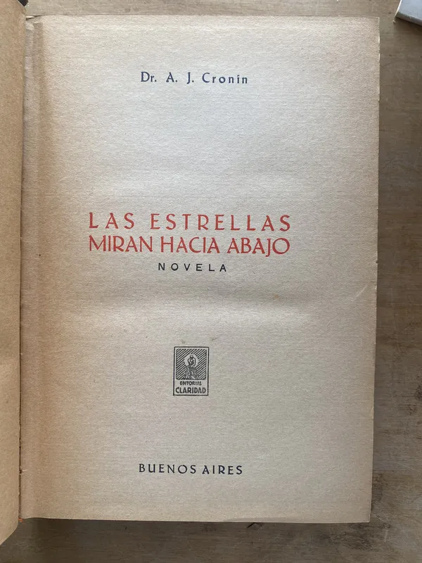 Las estrellas miran hacia abajo - Cronin A. J (LL4)