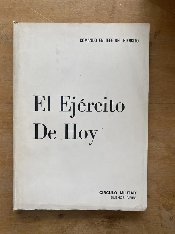 Tapa de El ejercito de hoy - (LL6)