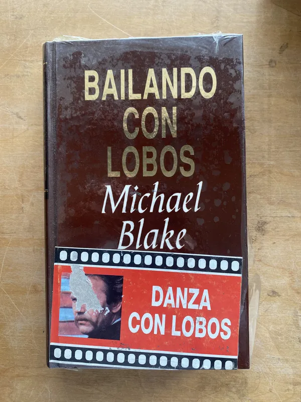 Tapa de Bailando con lobos - Blake Michael (LL6)