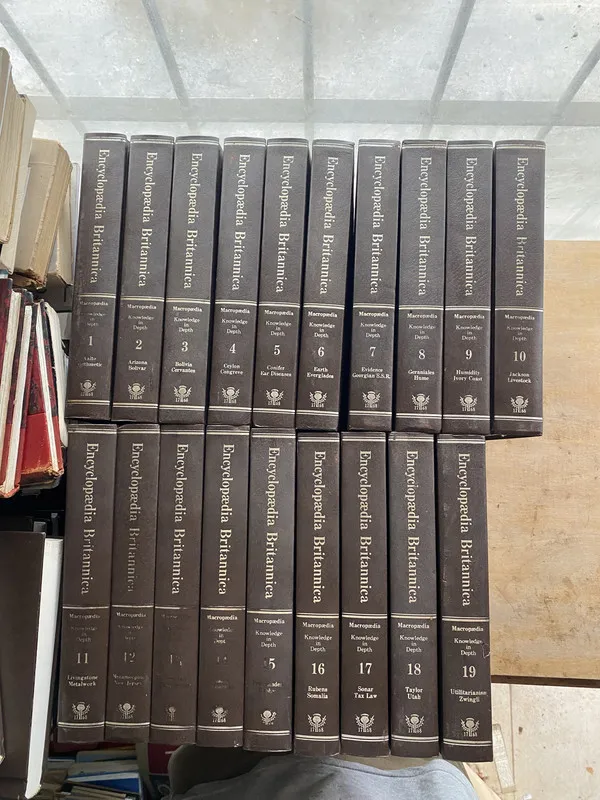 43 tomos - Encyclopaedia Britannica (pvaa)