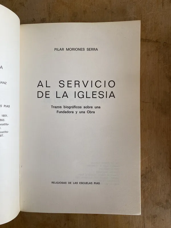 Al servicio de la iglesia. Trazos – Moriones Serra (a0)