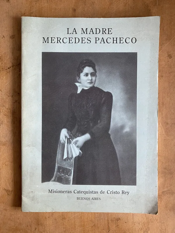 Tapa de La Madre Mercedes Pacheco - (a0)