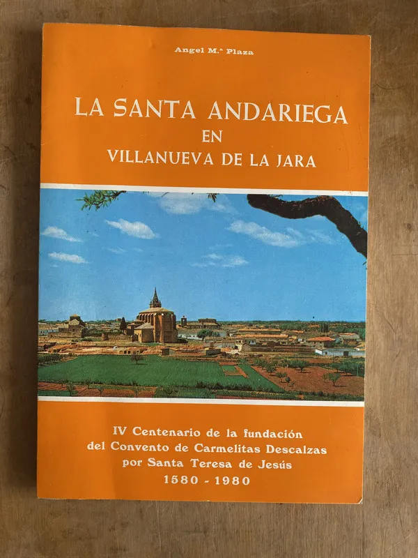 La santa andariega en Villanueva de la Jara. IV – Plaza (e4