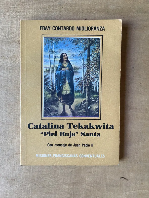 Tapa de Catalina Tekakwita 'Piel - Fray Contardo Miglioranza (2m7)