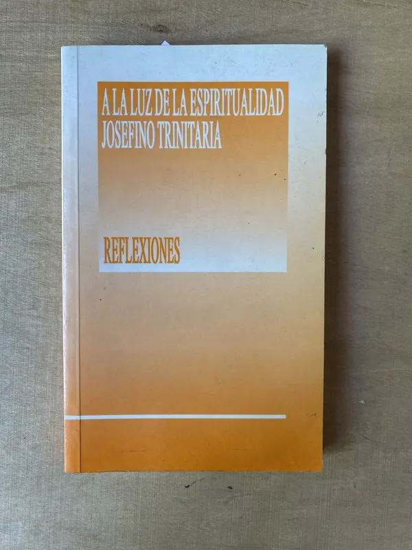 A la luz de la espiritualidad - Trinitaria (2m7)