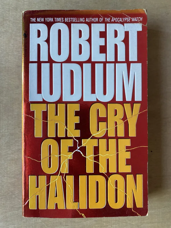 The cry of the halidon - Ludlum (2l4)
