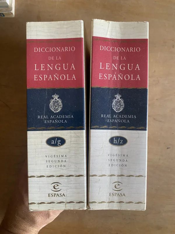 Diccionario de la lengua - Real Academia Española (2d2)