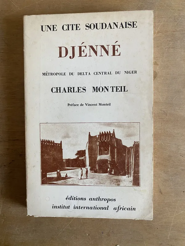 Une cite soudanaise; Djenne - Montiel (2d4)
